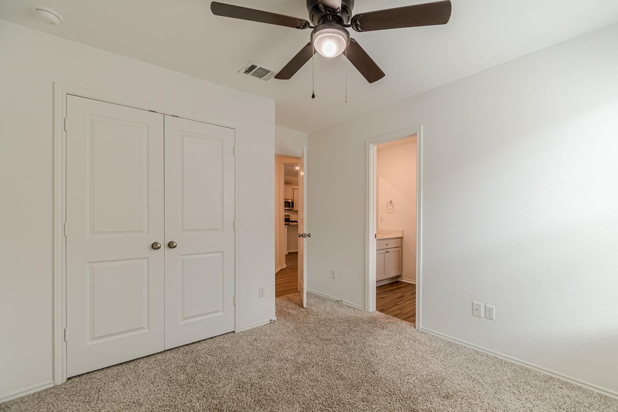 341 Escondido Cir, San Marcos, TX 78666