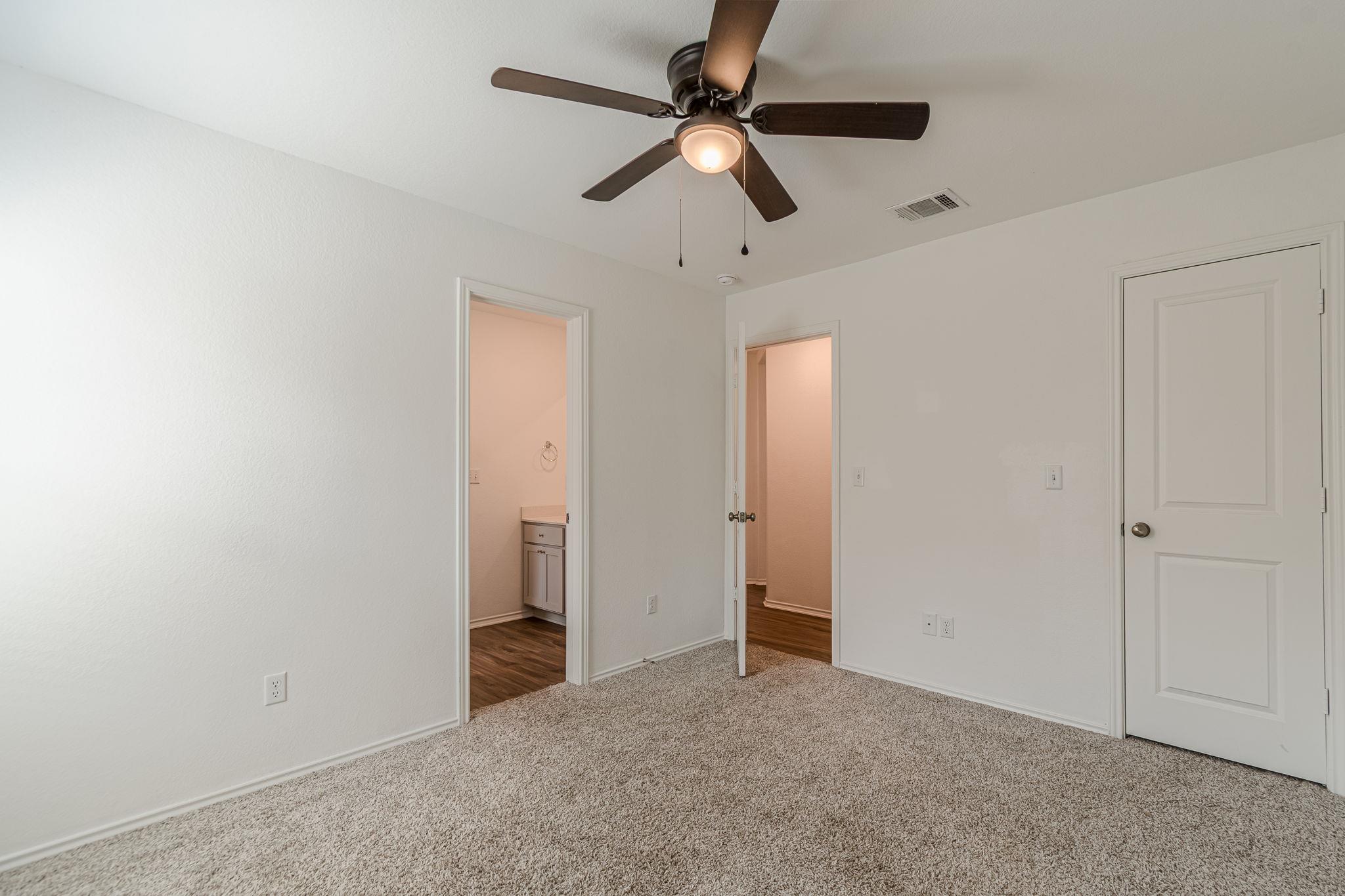 341 Escondido Cir, San Marcos, TX 78666