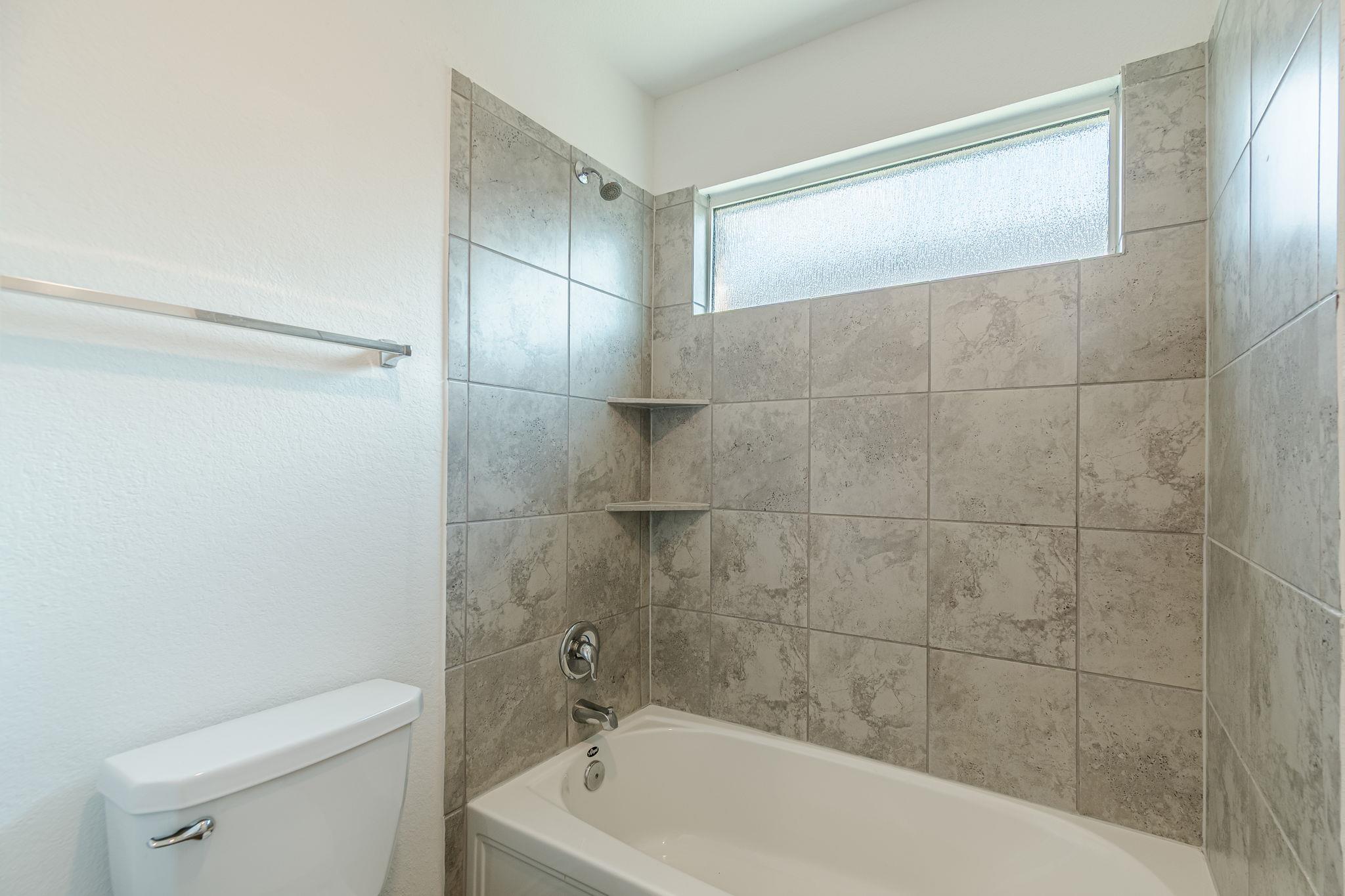 341 Escondido Cir, San Marcos, TX 78666