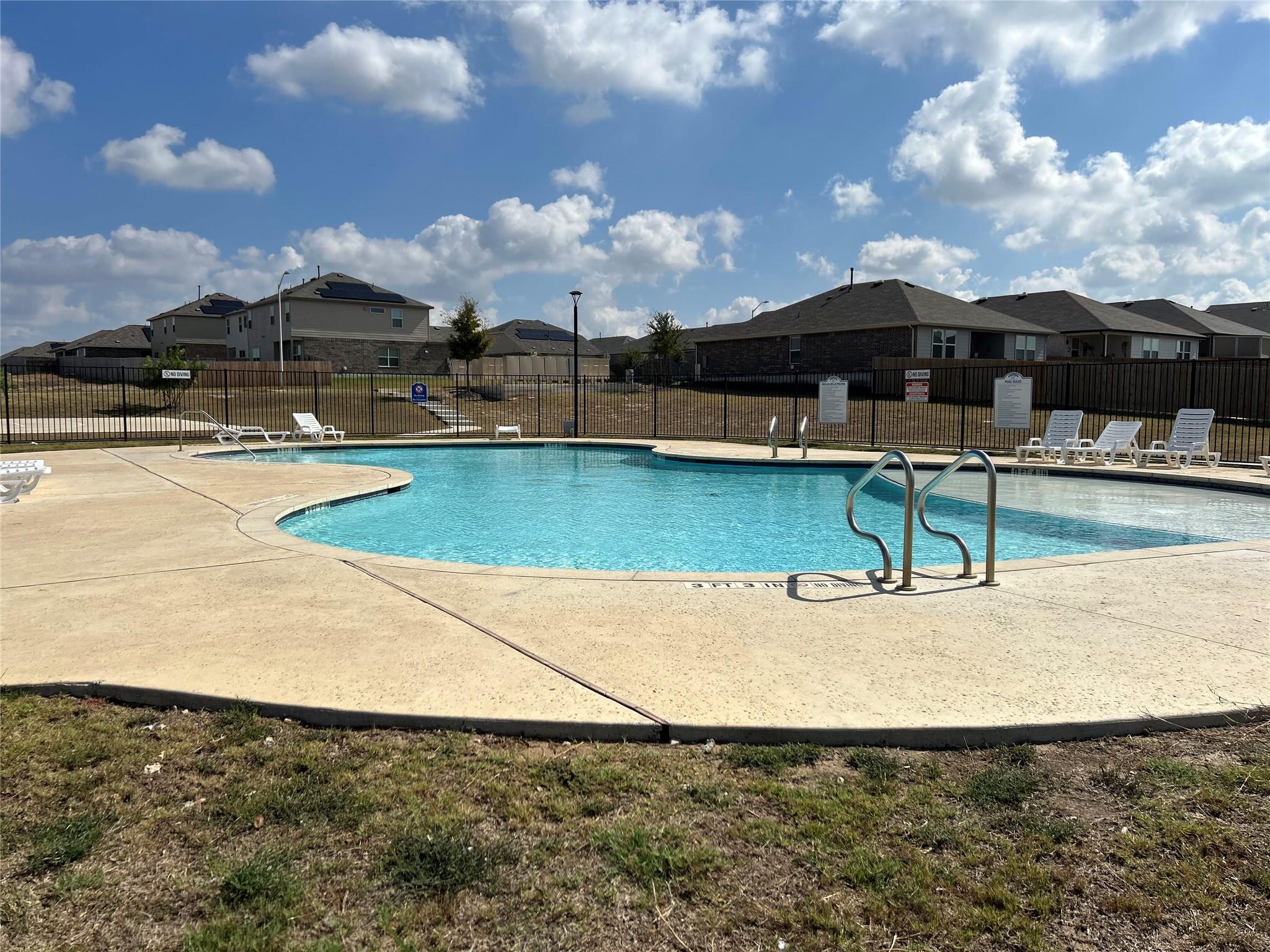 341 Escondido Cir, San Marcos, TX 78666