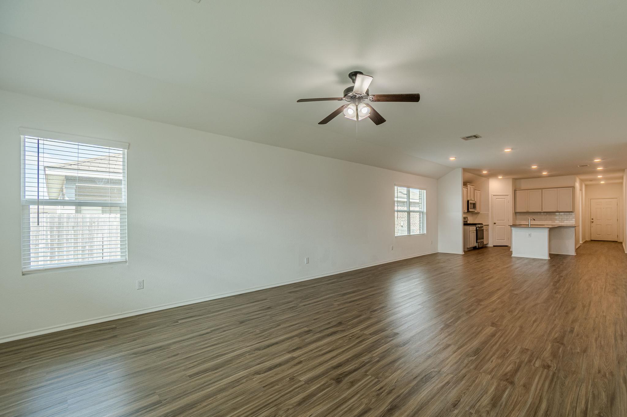 341 Escondido Cir, San Marcos, TX 78666