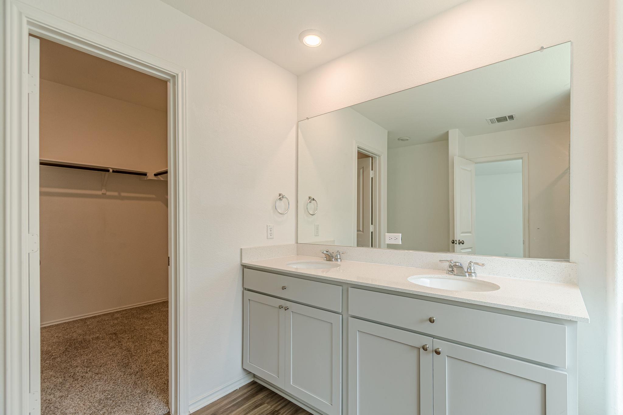 341 Escondido Cir, San Marcos, TX 78666