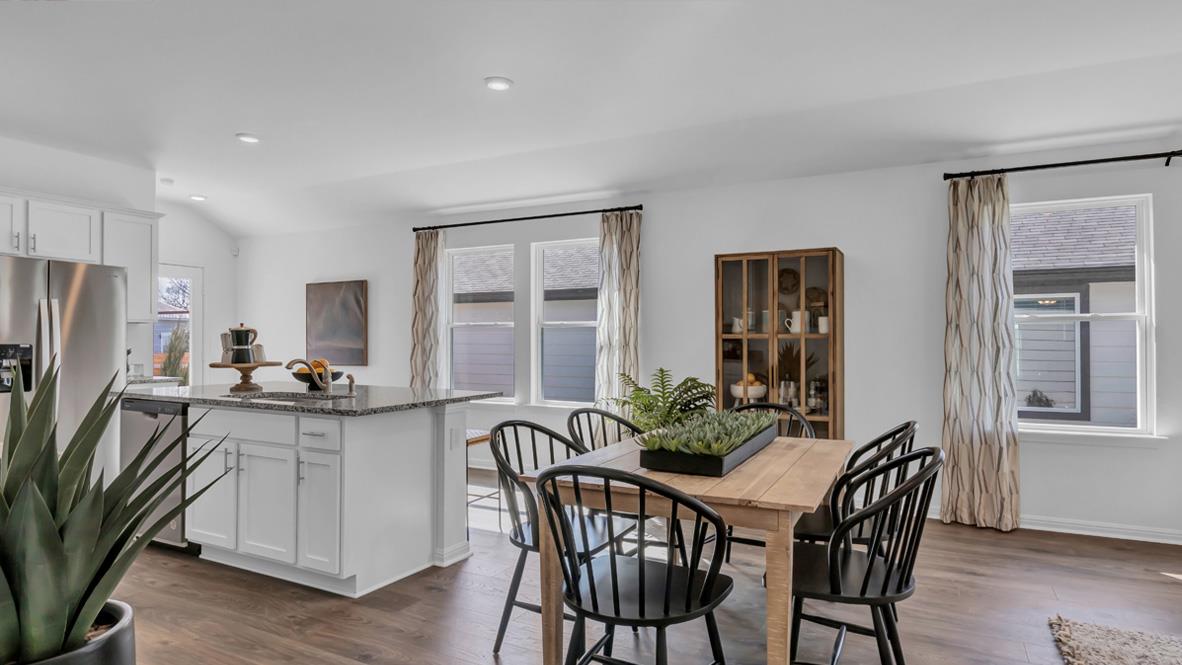 112 Juan Cordona Dr, Buda, TX 78610