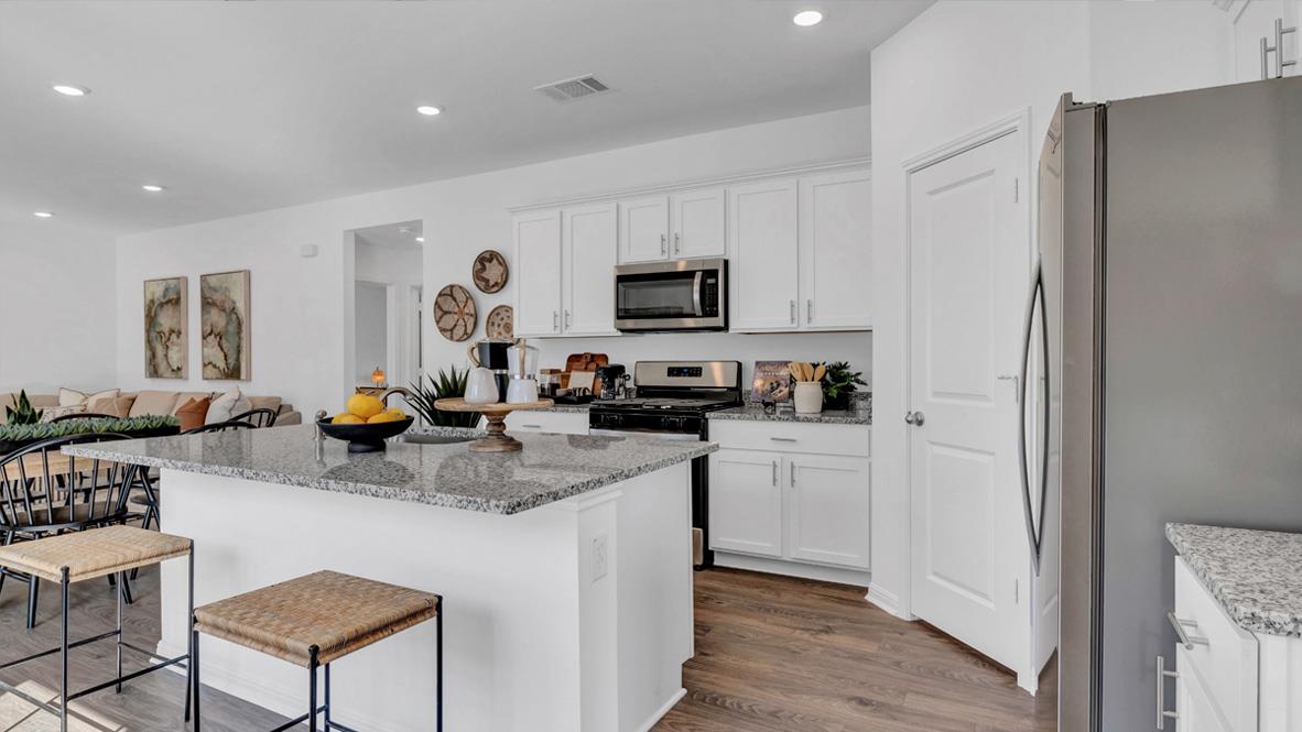 112 Juan Cordona Dr, Buda, TX 78610