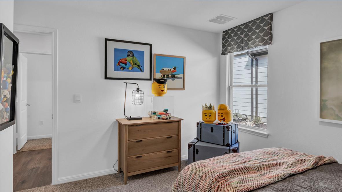 112 Juan Cordona Dr, Buda, TX 78610