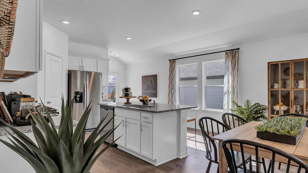 112 Juan Cordona Dr, Buda, TX 78610