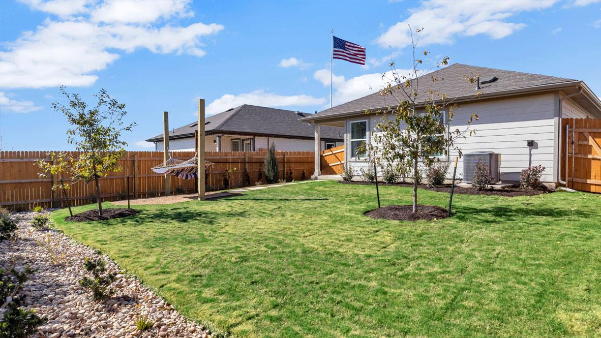 112 Juan Cordona Dr, Buda, TX 78610