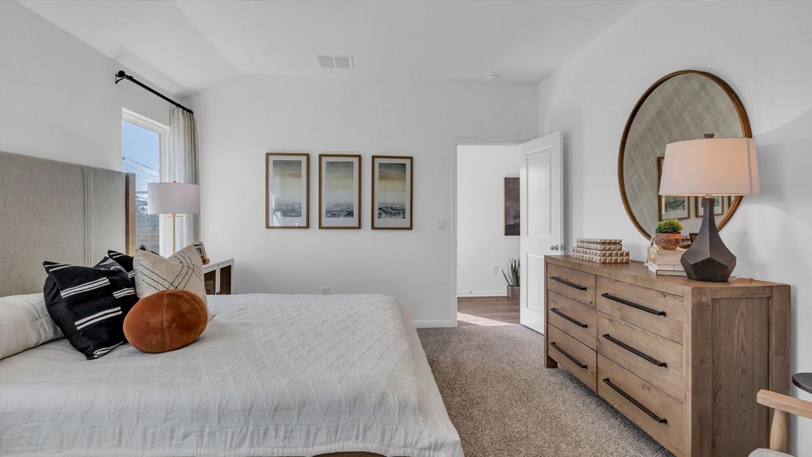 112 Juan Cordona Dr, Buda, TX 78610