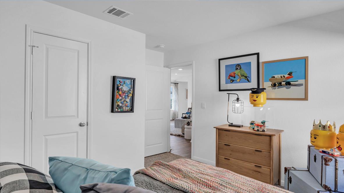 112 Juan Cordona Dr, Buda, TX 78610