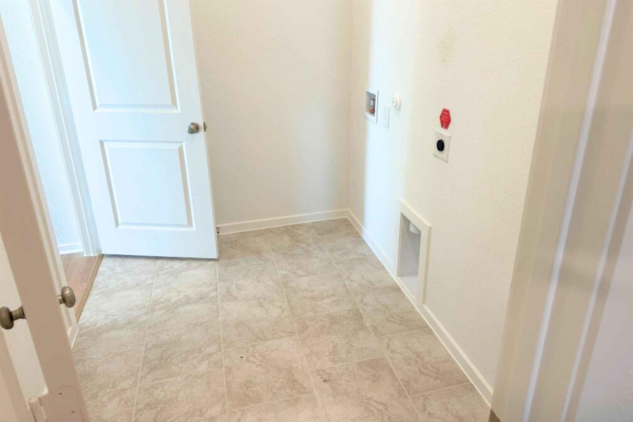 13821 Tucker Hedge Pass, Elgin, TX 78621