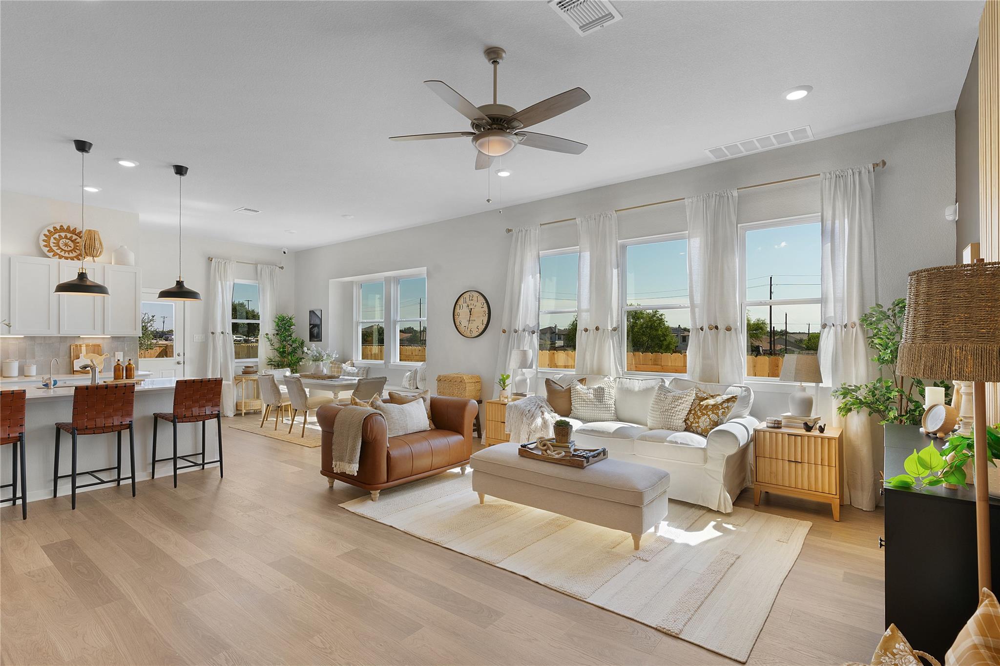 13821 Tucker Hedge Pass, Elgin, TX 78621