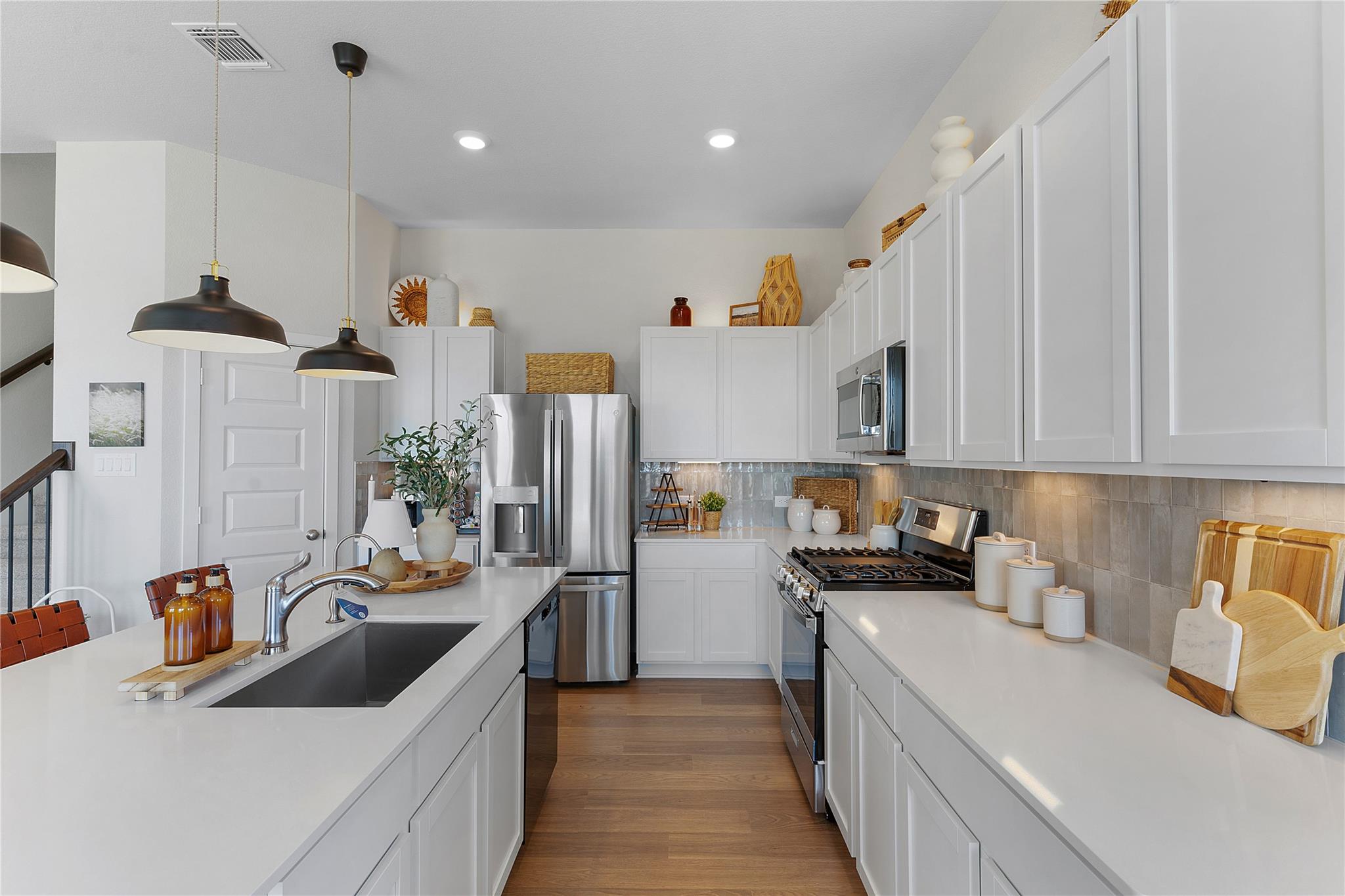 13821 Tucker Hedge Pass, Elgin, TX 78621