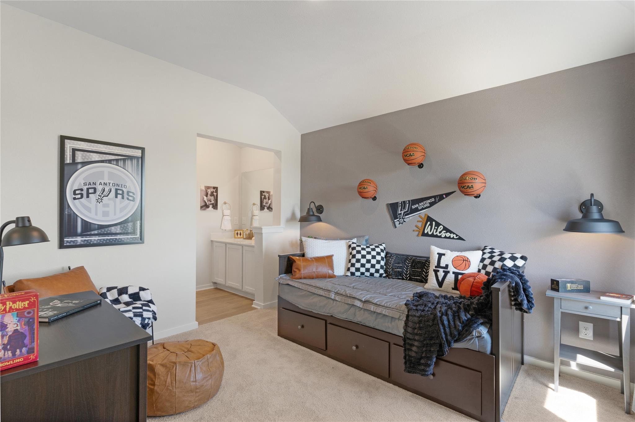 13821 Tucker Hedge Pass, Elgin, TX 78621