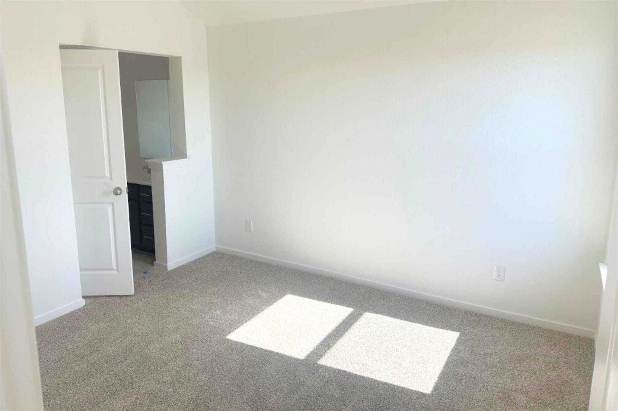 13821 Tucker Hedge Pass, Elgin, TX 78621