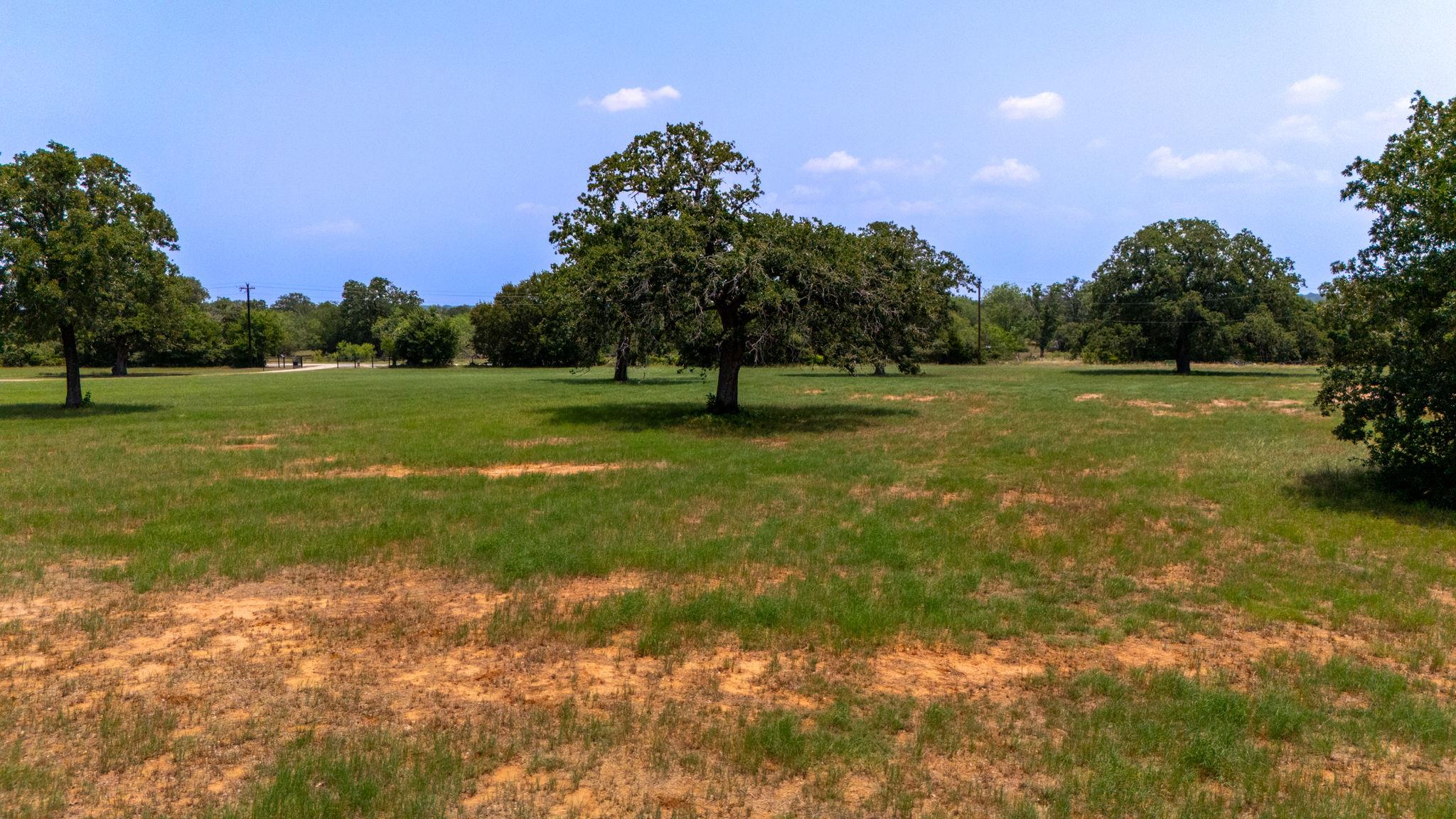 000 Cattlemens Row Rd, Lockhart, TX 78644