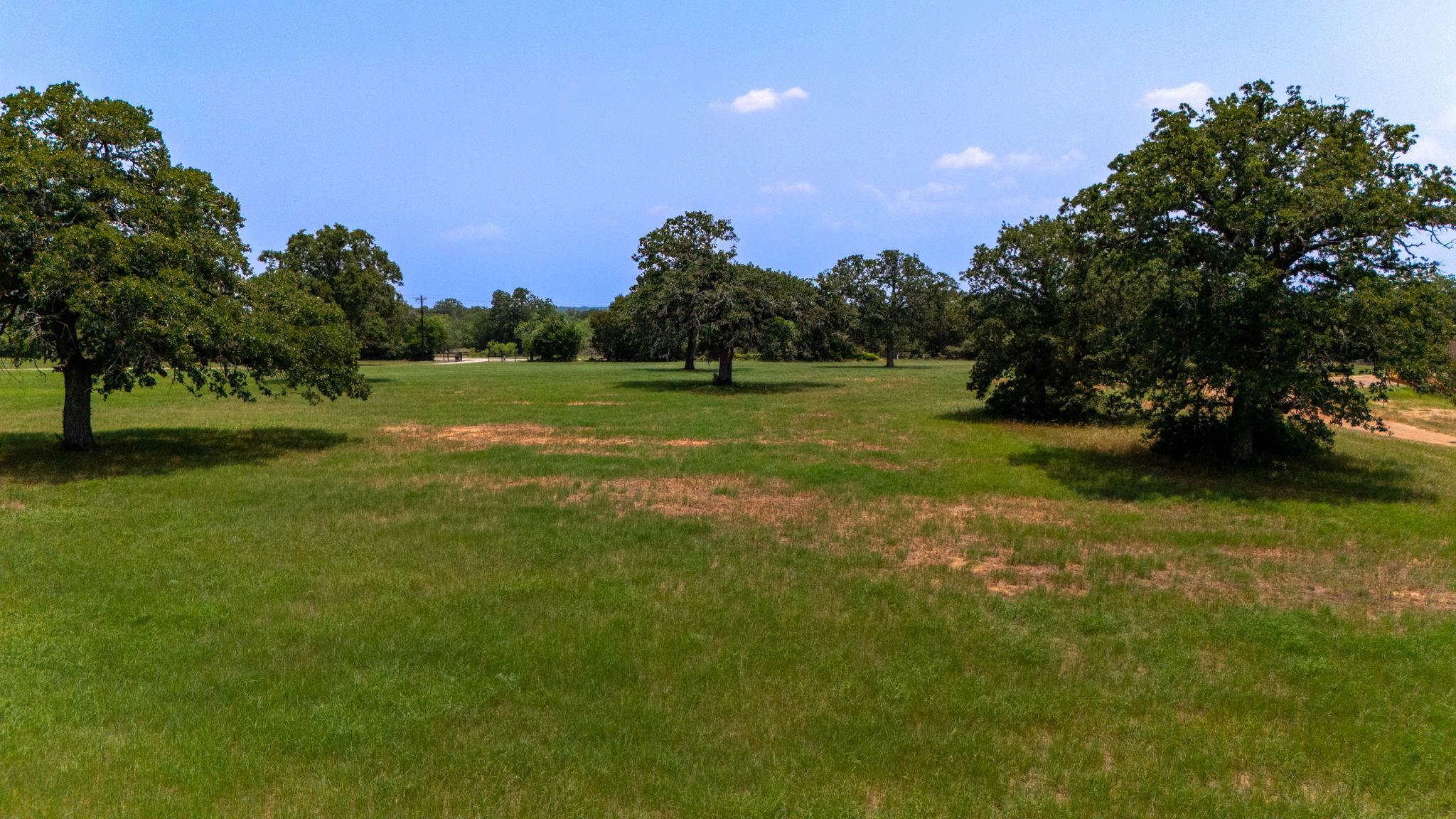 000 Cattlemens Row Rd, Lockhart, TX 78644