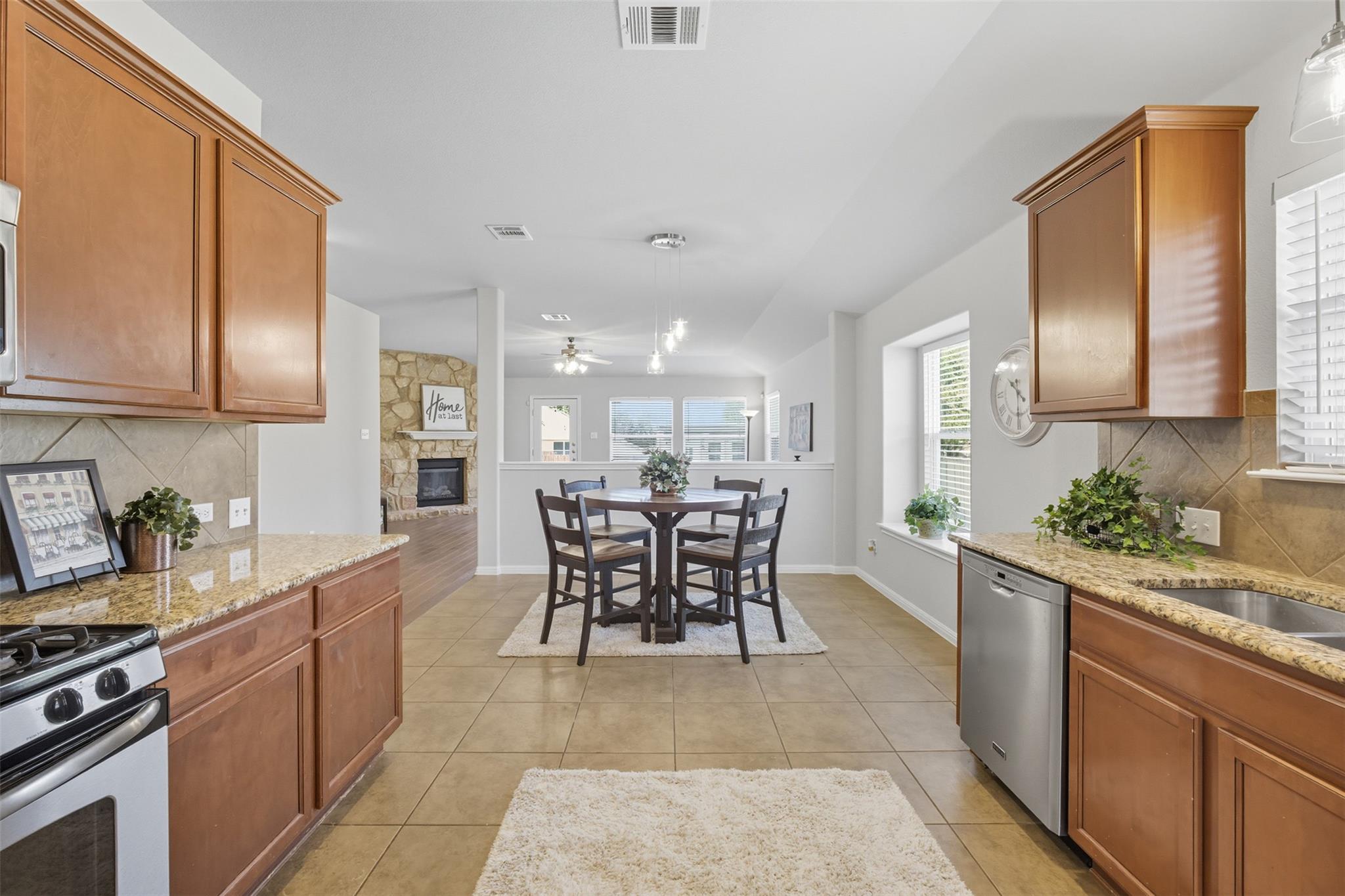 613 Kingston Lacy Blvd, Pflugerville, TX 78660