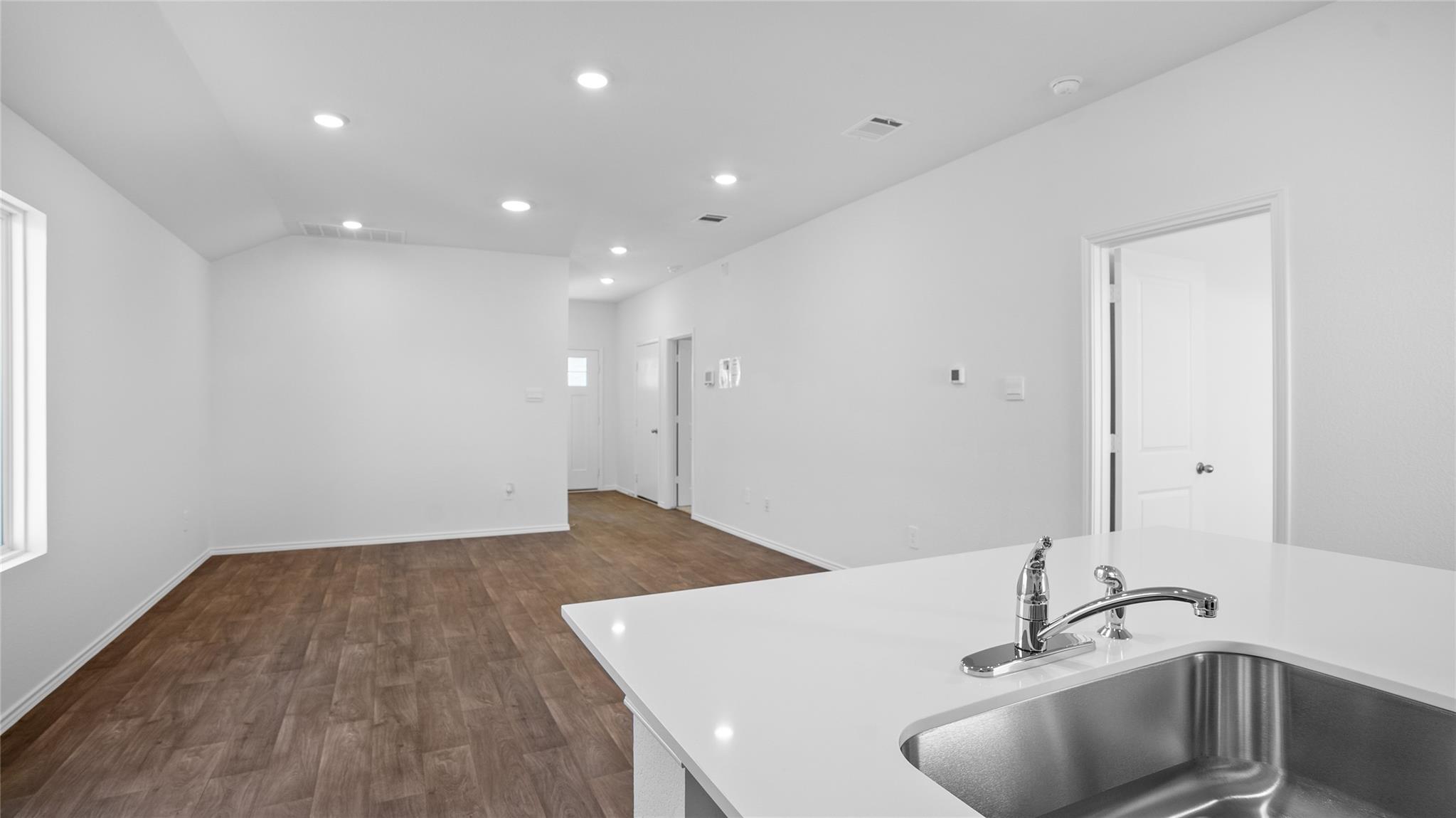 129 Celosia Loop, Uhland, TX 78640