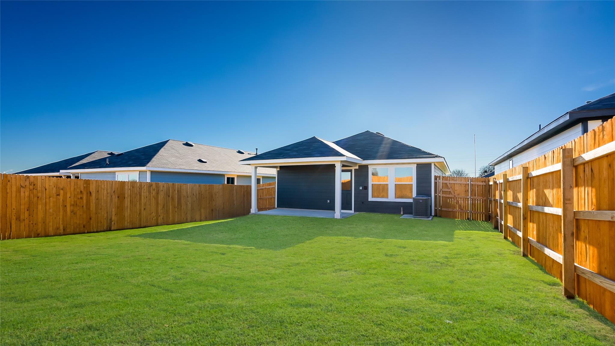 129 Celosia Loop, Uhland, TX 78640