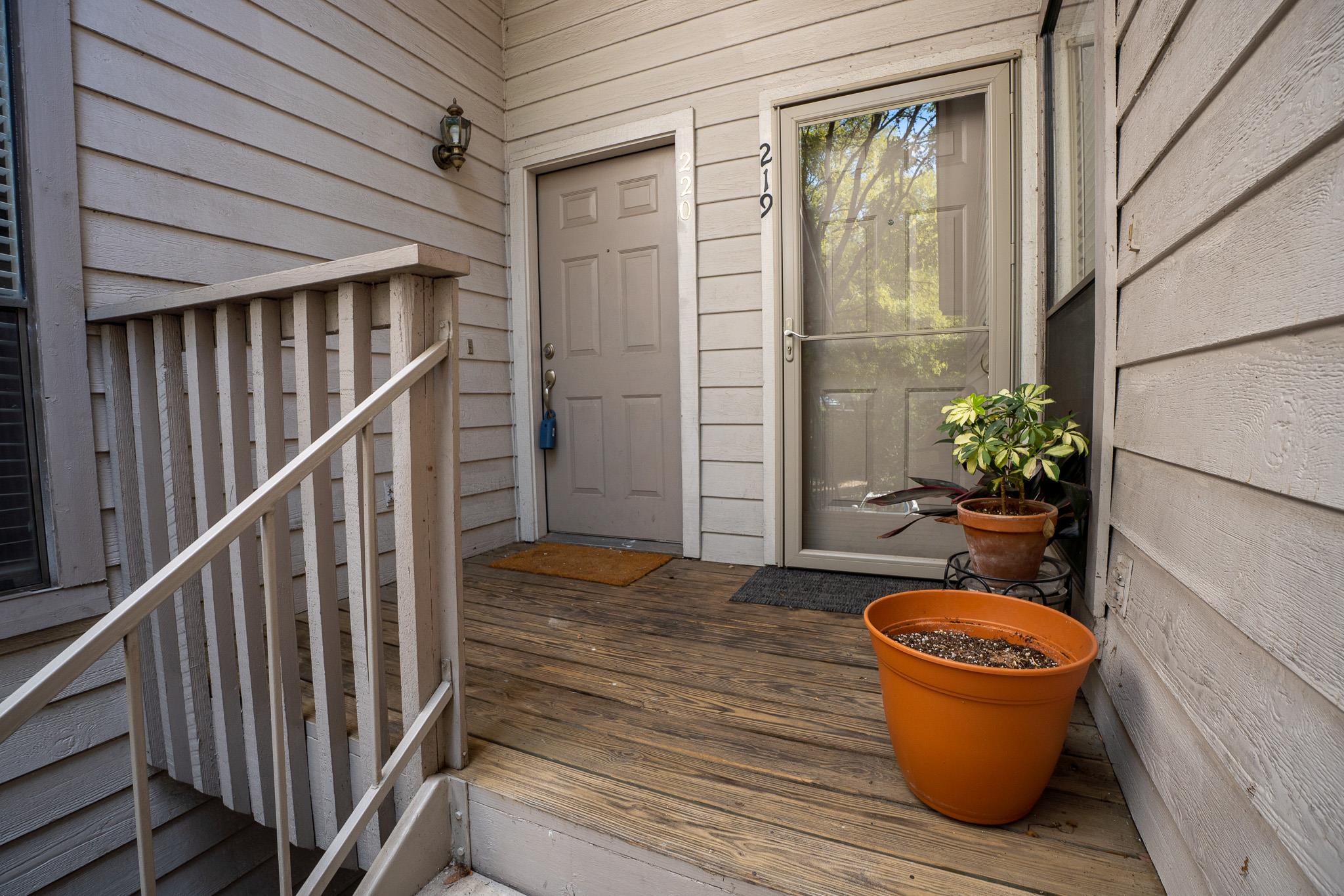 3839 Dry Creek Dr # 220, Austin, TX 78731