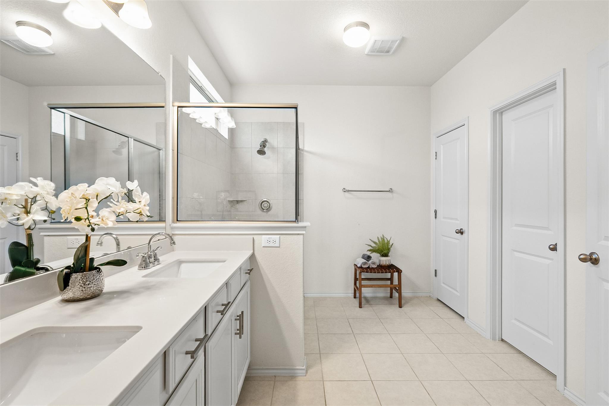 211 Brookside St, Hutto, TX 78634