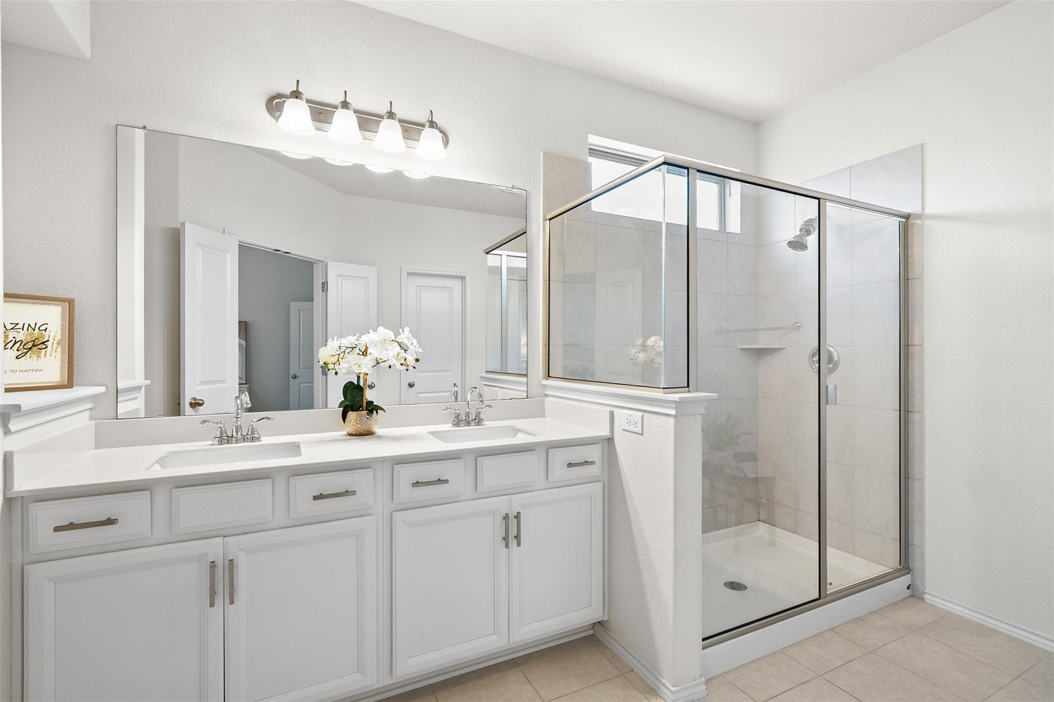 211 Brookside St, Hutto, TX 78634