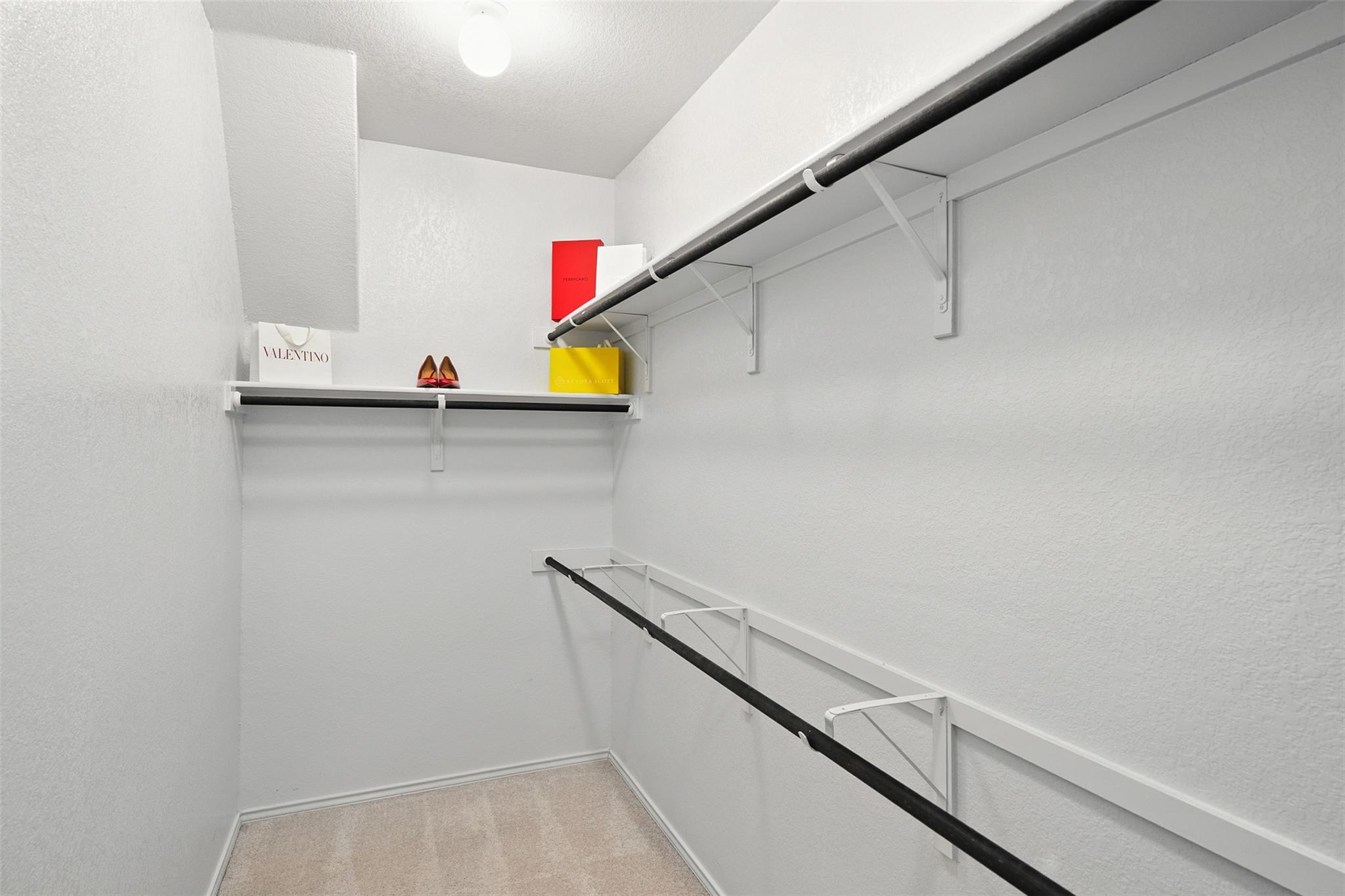 211 Brookside St, Hutto, TX 78634