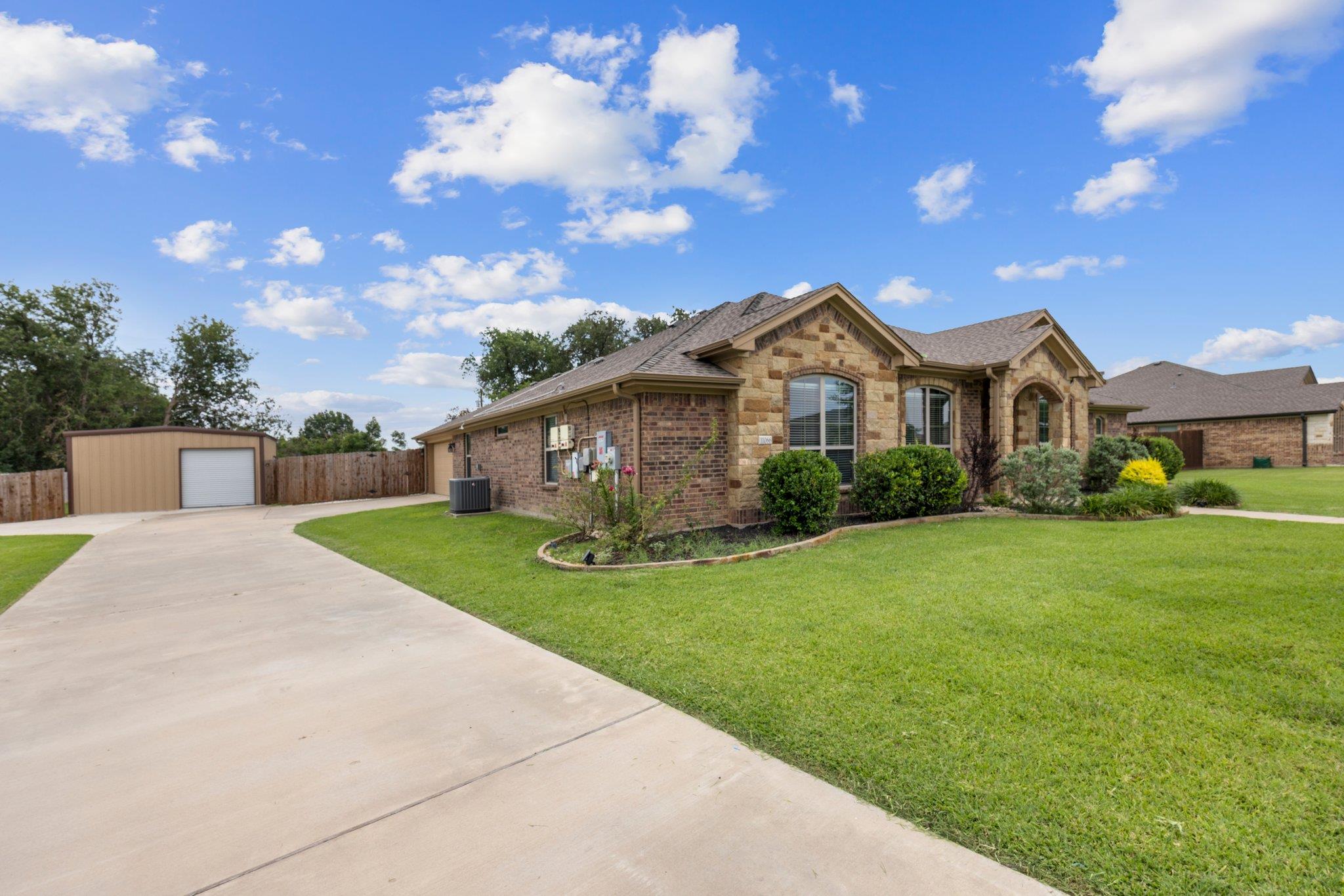 11066 La Paloma Loop E, Salado, TX 76571