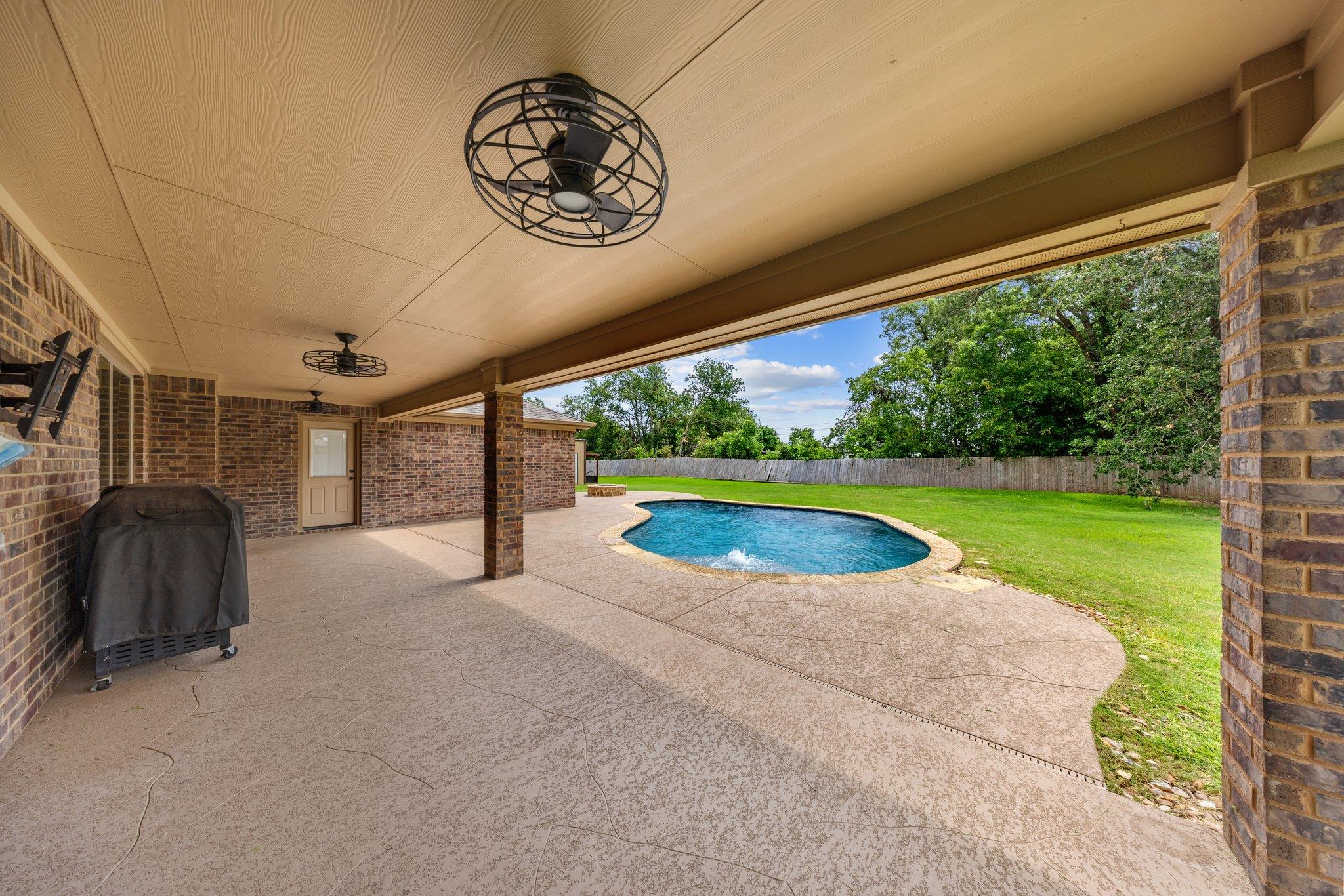 11066 La Paloma Loop E, Salado, TX 76571