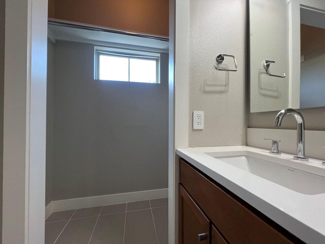 2520 Bluebonnet Ln # 5, Austin, TX 78704