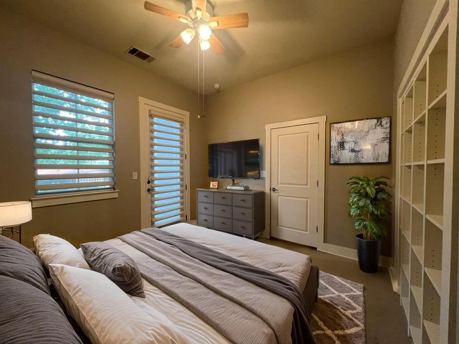 2520 Bluebonnet Ln # 5, Austin, TX 78704