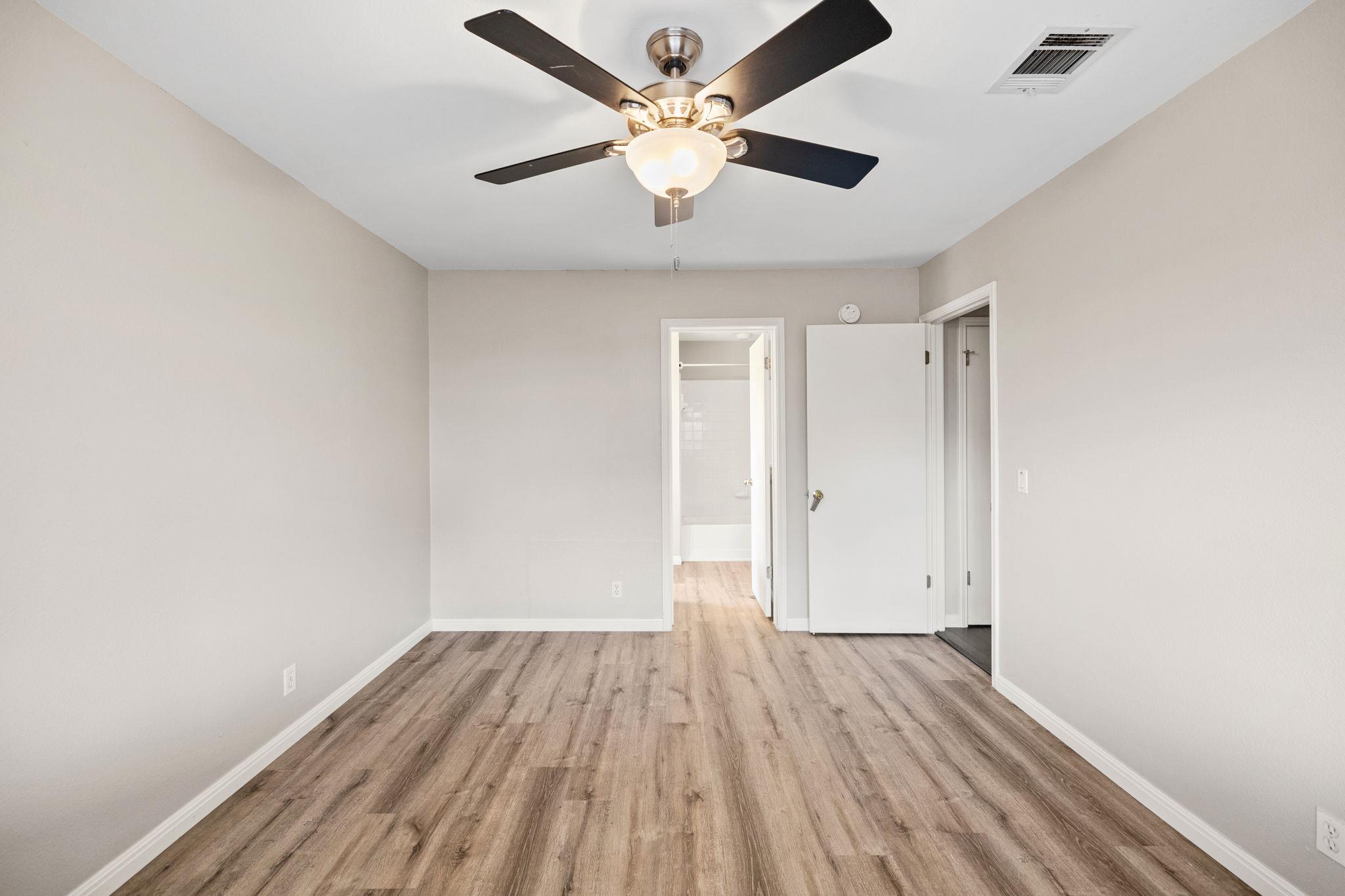 413 Clarks Way, Hutto, TX 78634