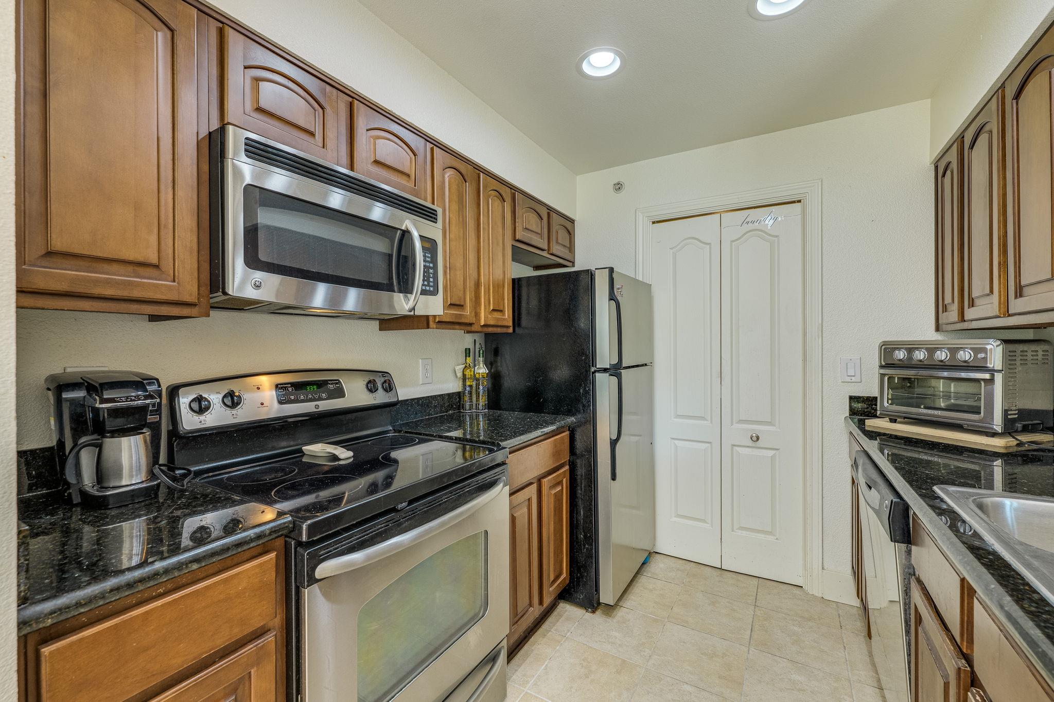 6000 Shepherd Mountain Cv # 807, Austin, TX 78730