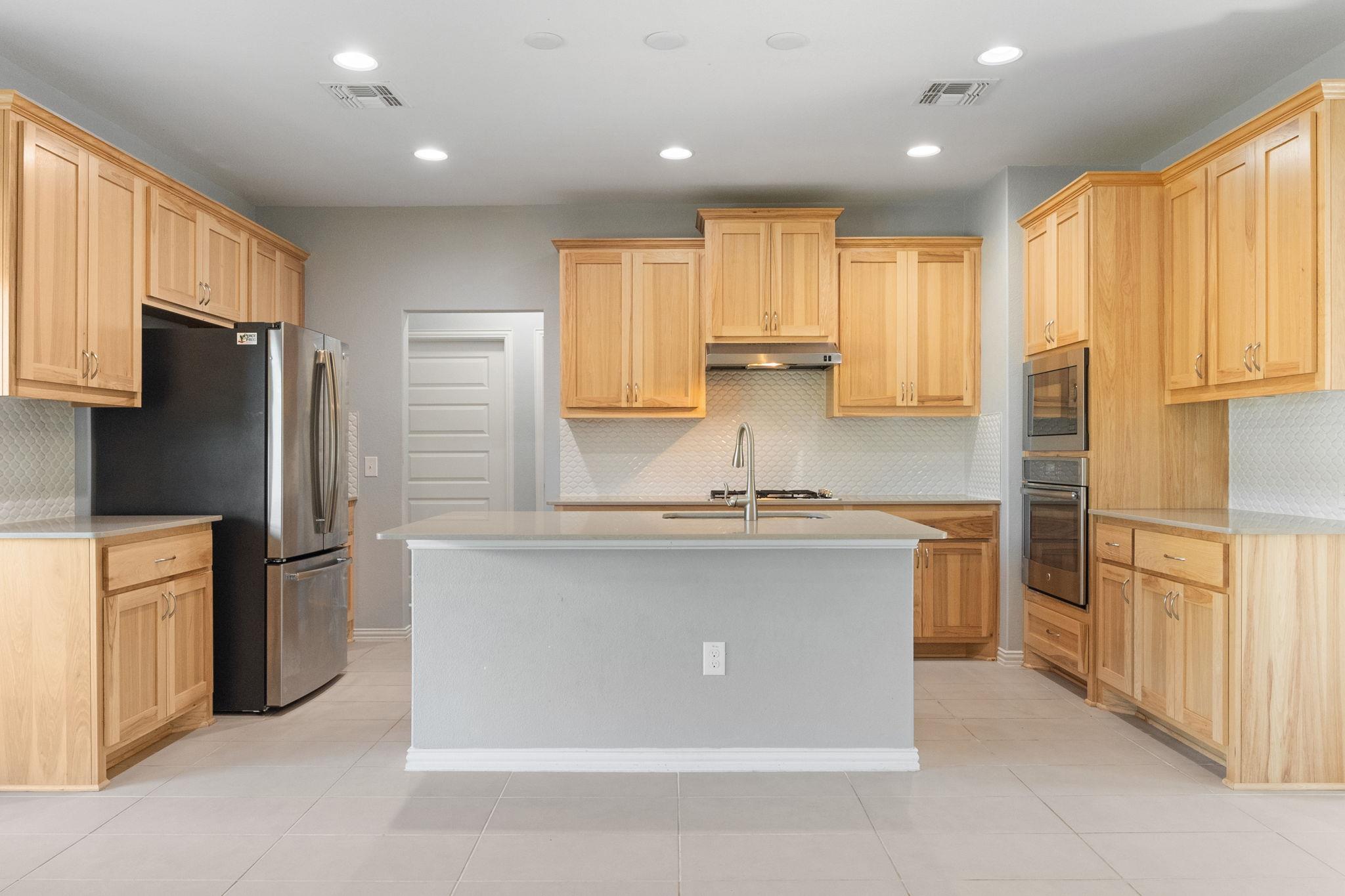 8712 Slater Dr, Austin, TX 78747