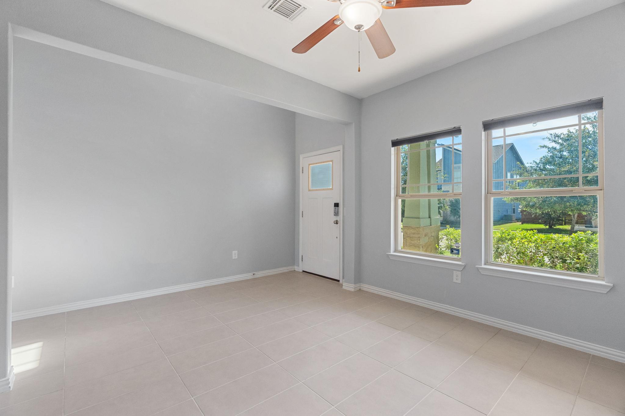 8712 Slater Dr, Austin, TX 78747