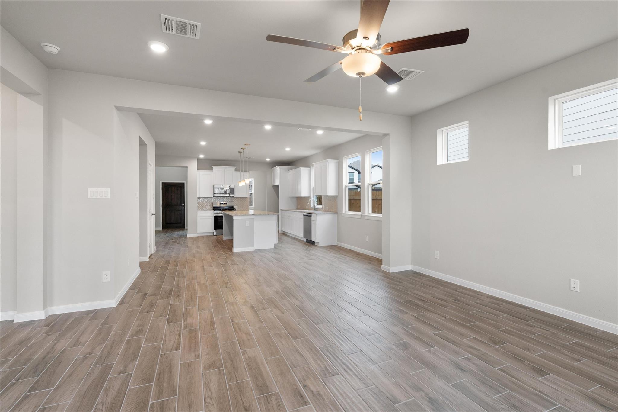 301 Stellar Wind Dr, Georgetown, TX 78628