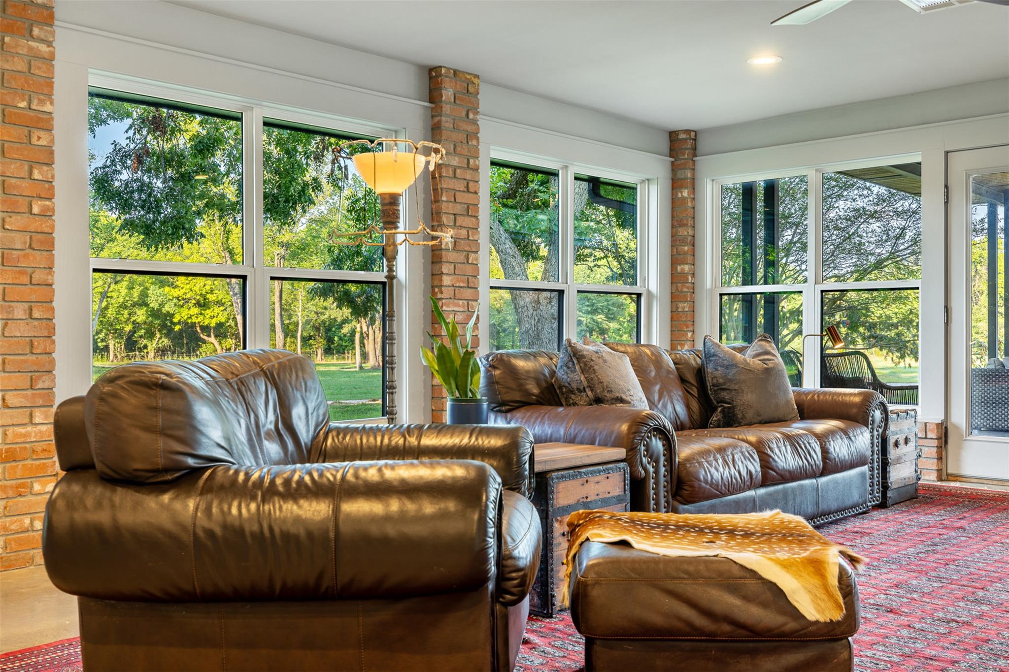 455 Post Oak Court Ct, Caldwell, TX 77836