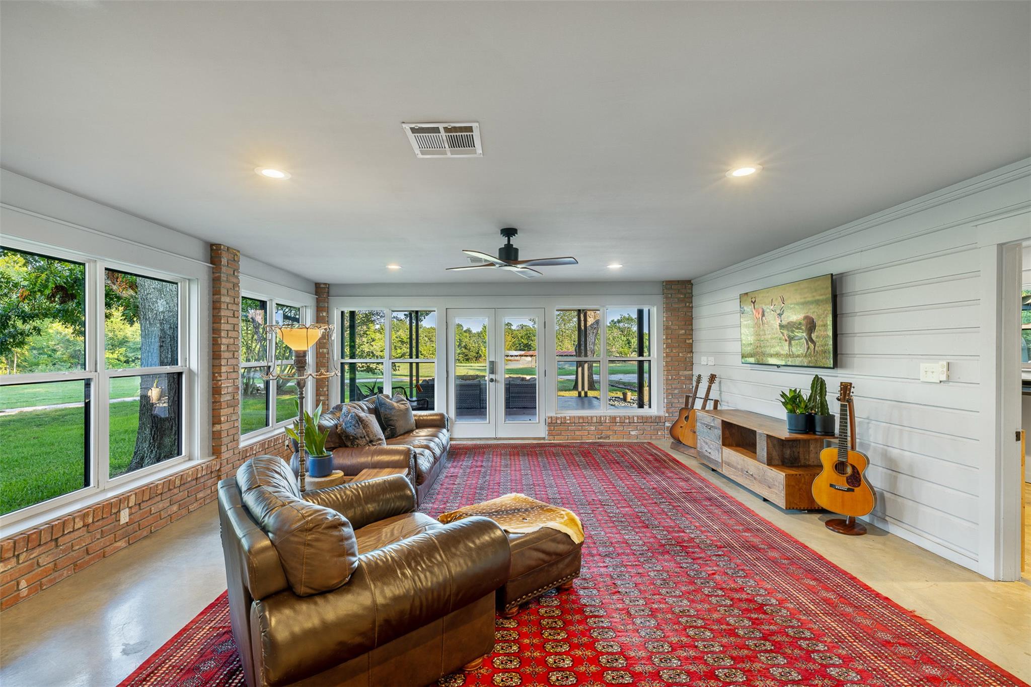 455 Post Oak Court Ct, Caldwell, TX 77836