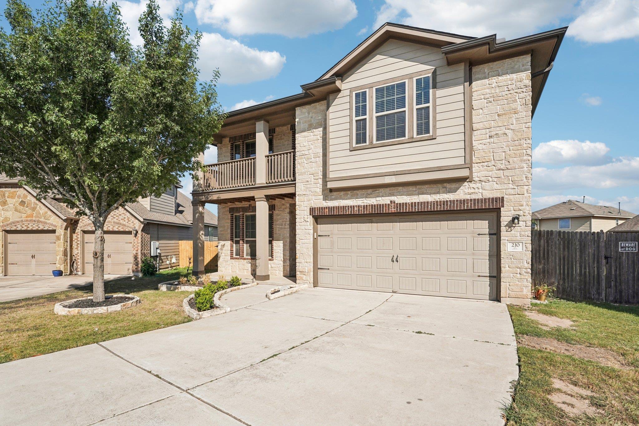 210 Dowdy Cv, Hutto, TX 78634