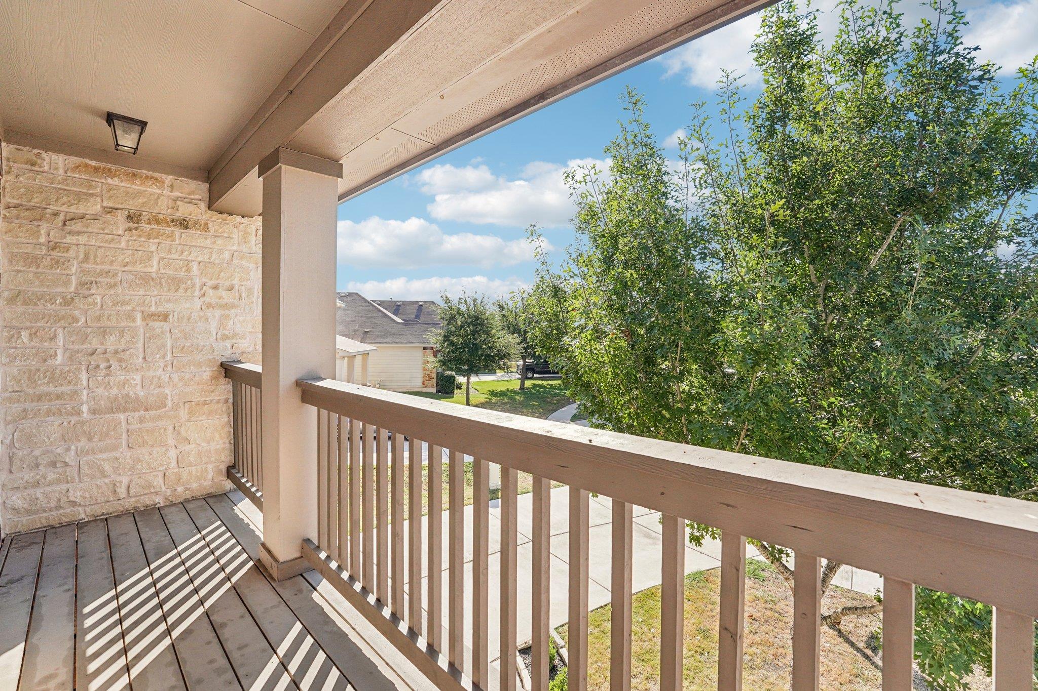 210 Dowdy Cv, Hutto, TX 78634