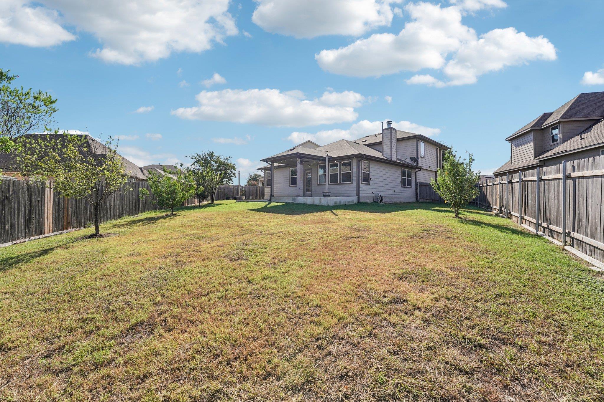 210 Dowdy Cv, Hutto, TX 78634