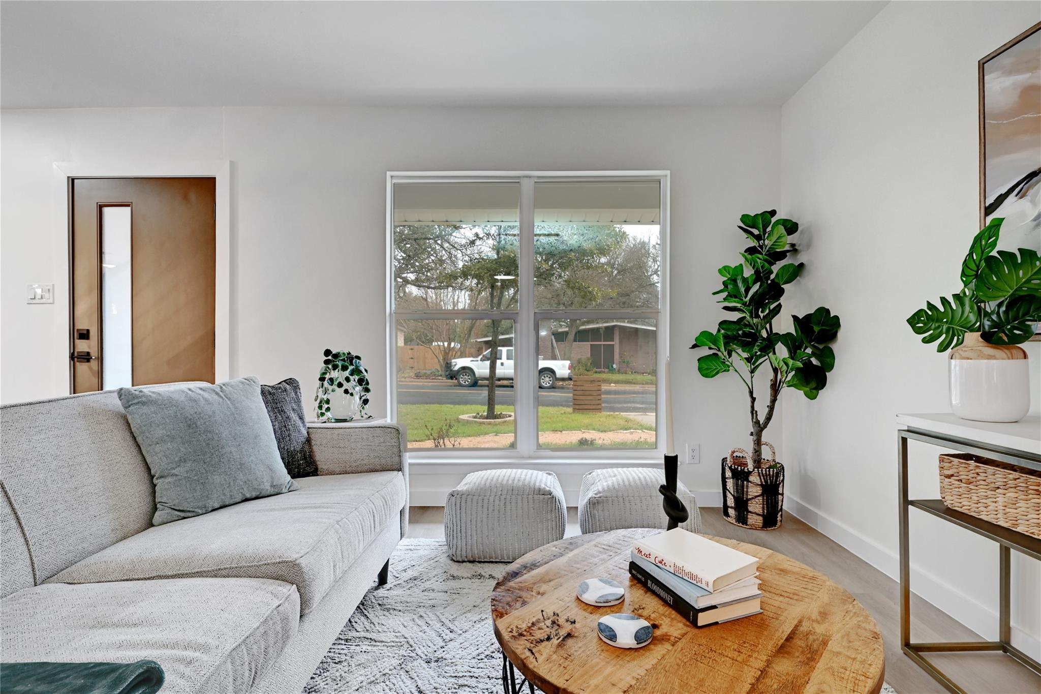 5000 Pack Saddle Pass, Austin, TX 78745