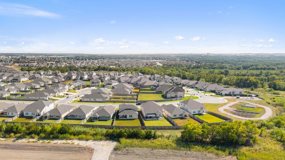 13720 Heartland Dr, Manor, TX 78653