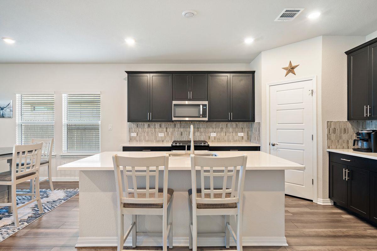 13720 Heartland Dr, Manor, TX 78653