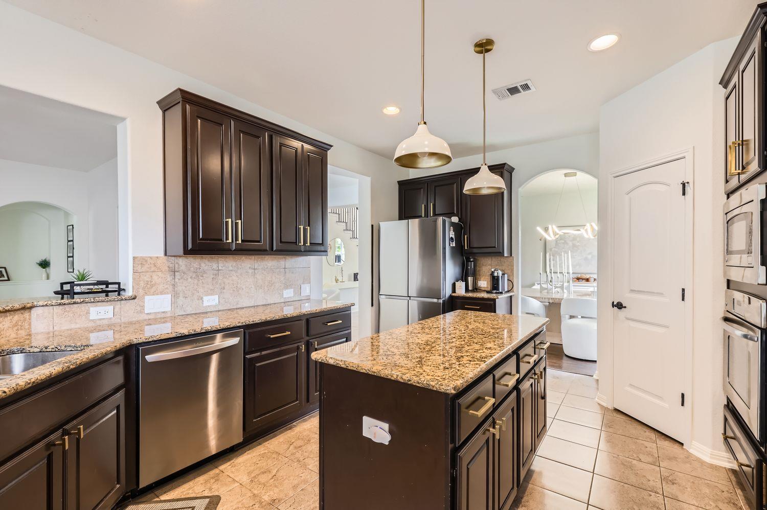 4349 Green Tree Dr, Round Rock, TX 78665