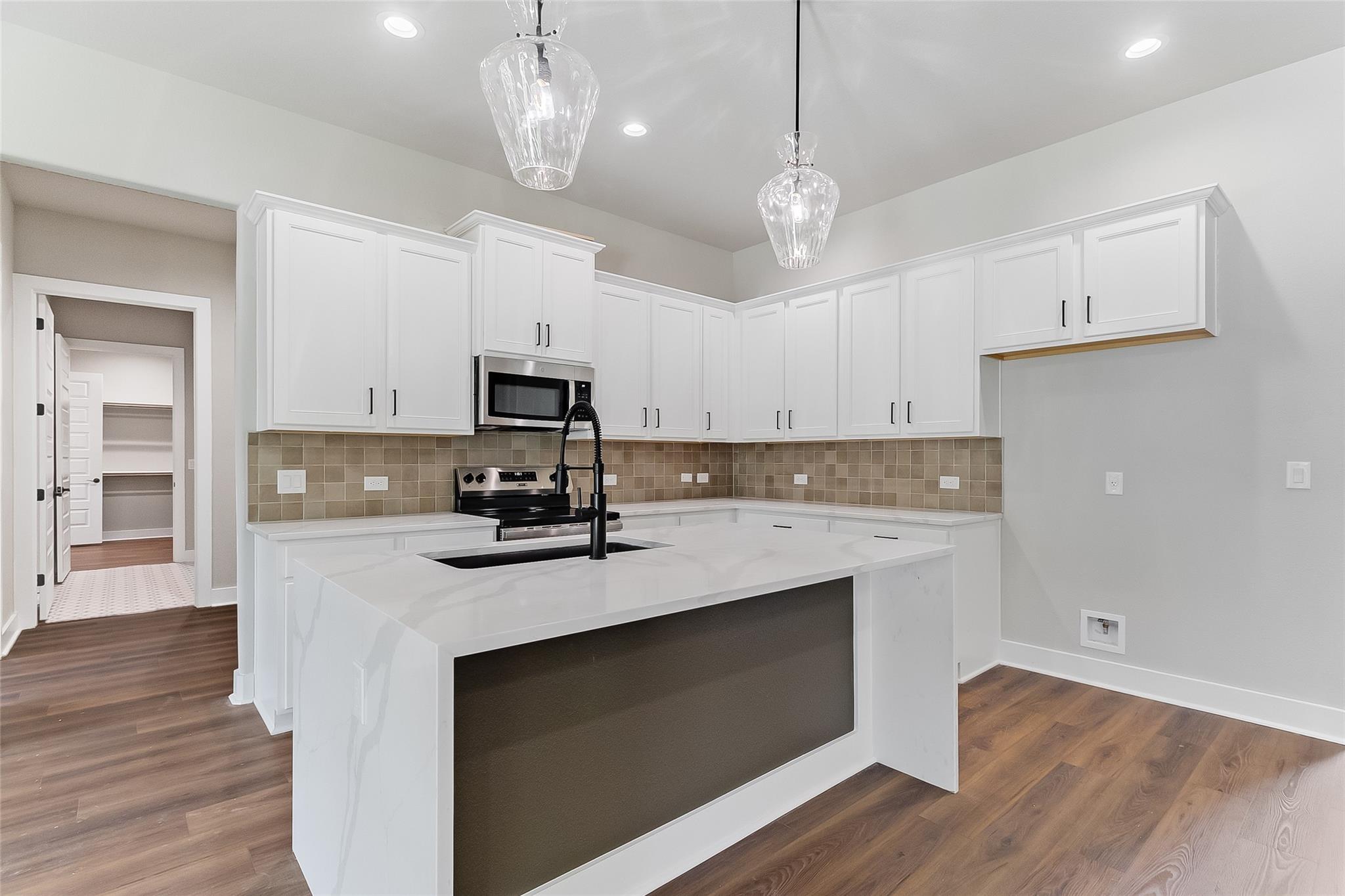 118 Rosebud Ranch Rd, Bertram, TX 78605