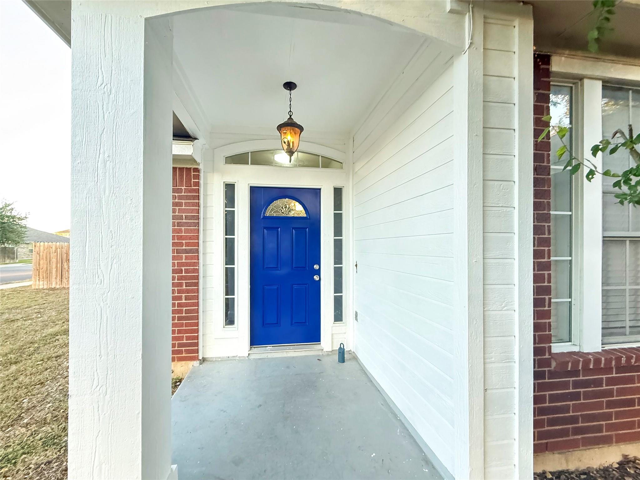 1000 Moon Glow Dr, Leander, TX 78641