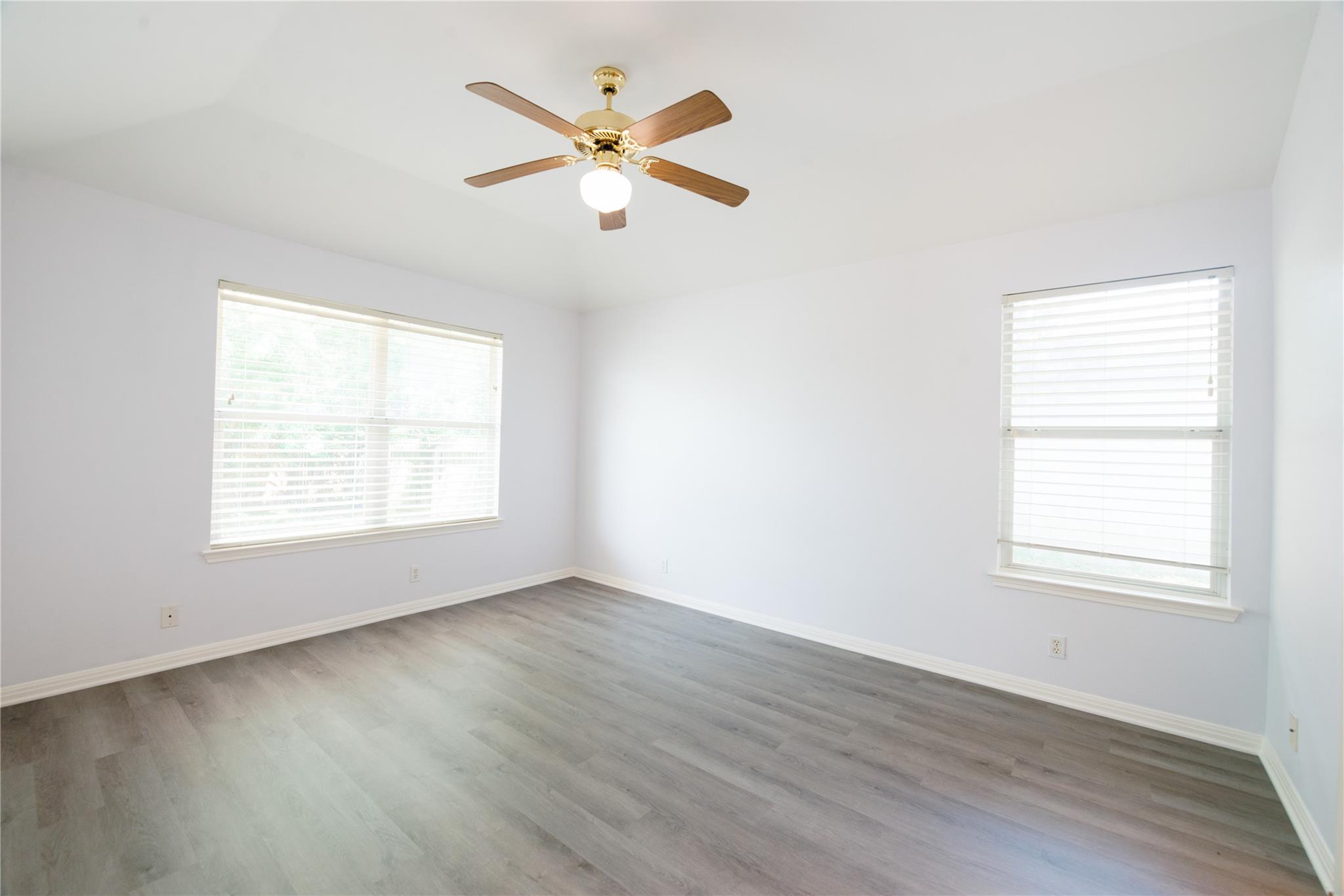 1000 Moon Glow Dr, Leander, TX 78641