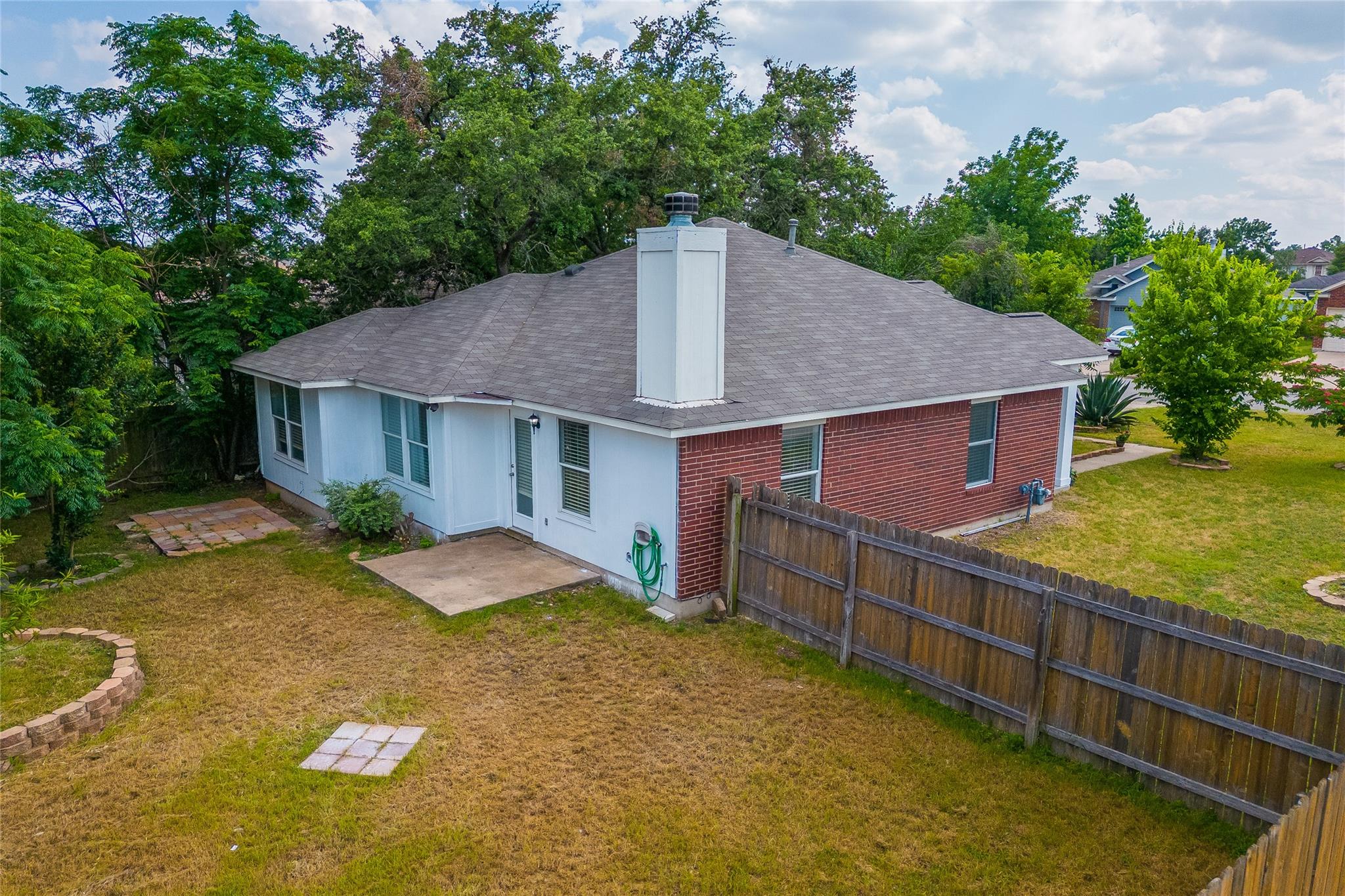 1000 Moon Glow Dr, Leander, TX 78641