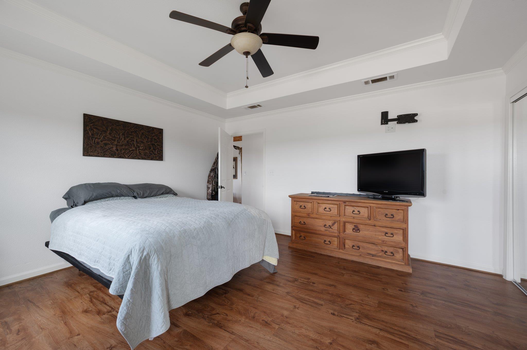 712 County Road 330, Granger, TX 76530